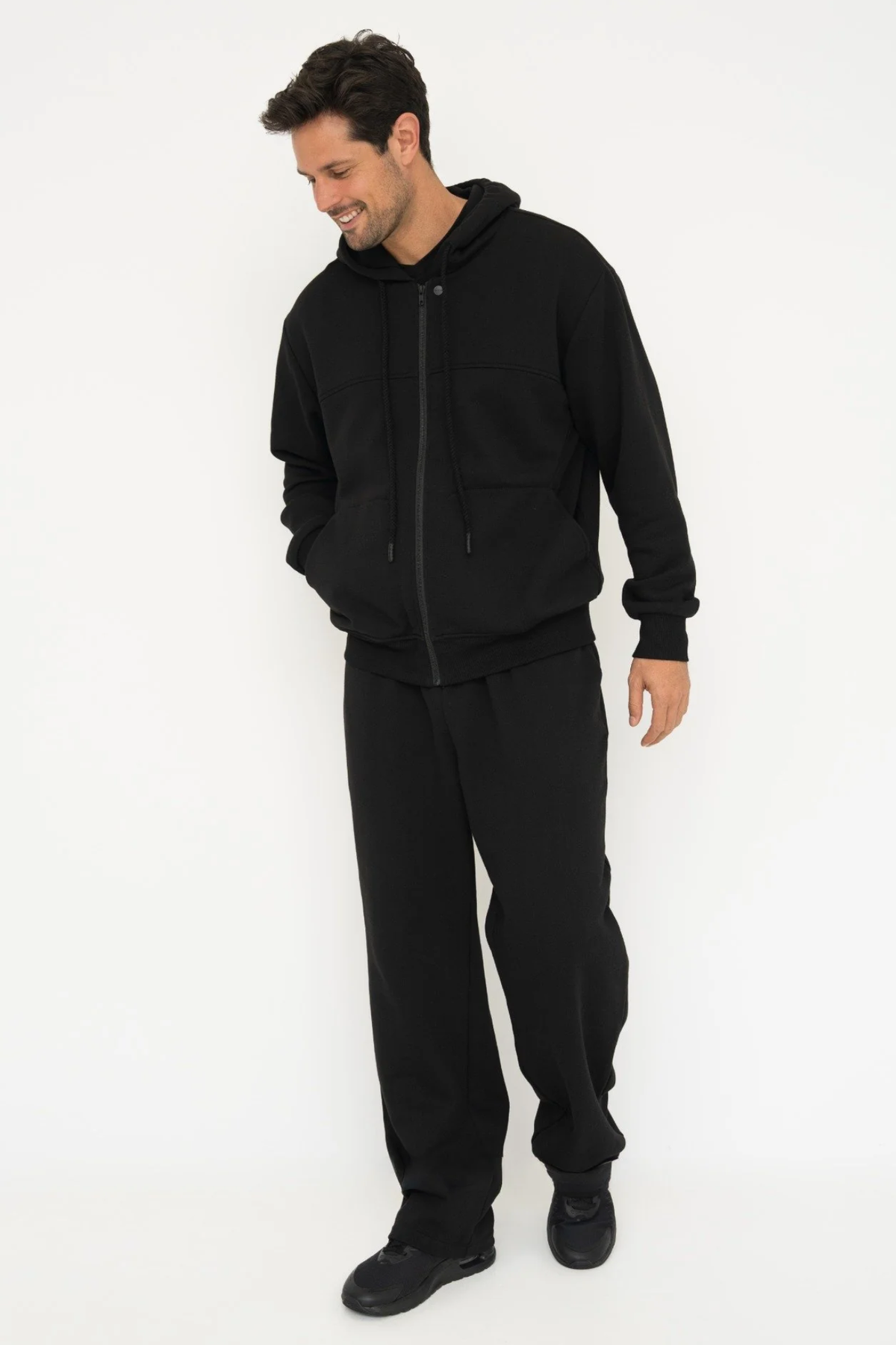 Experience the ultimate comfort with the Organic Cotton Zip-Up Hoodie from AOCO. Crafted with premium eco-friendly materials, this is an everyday essential.