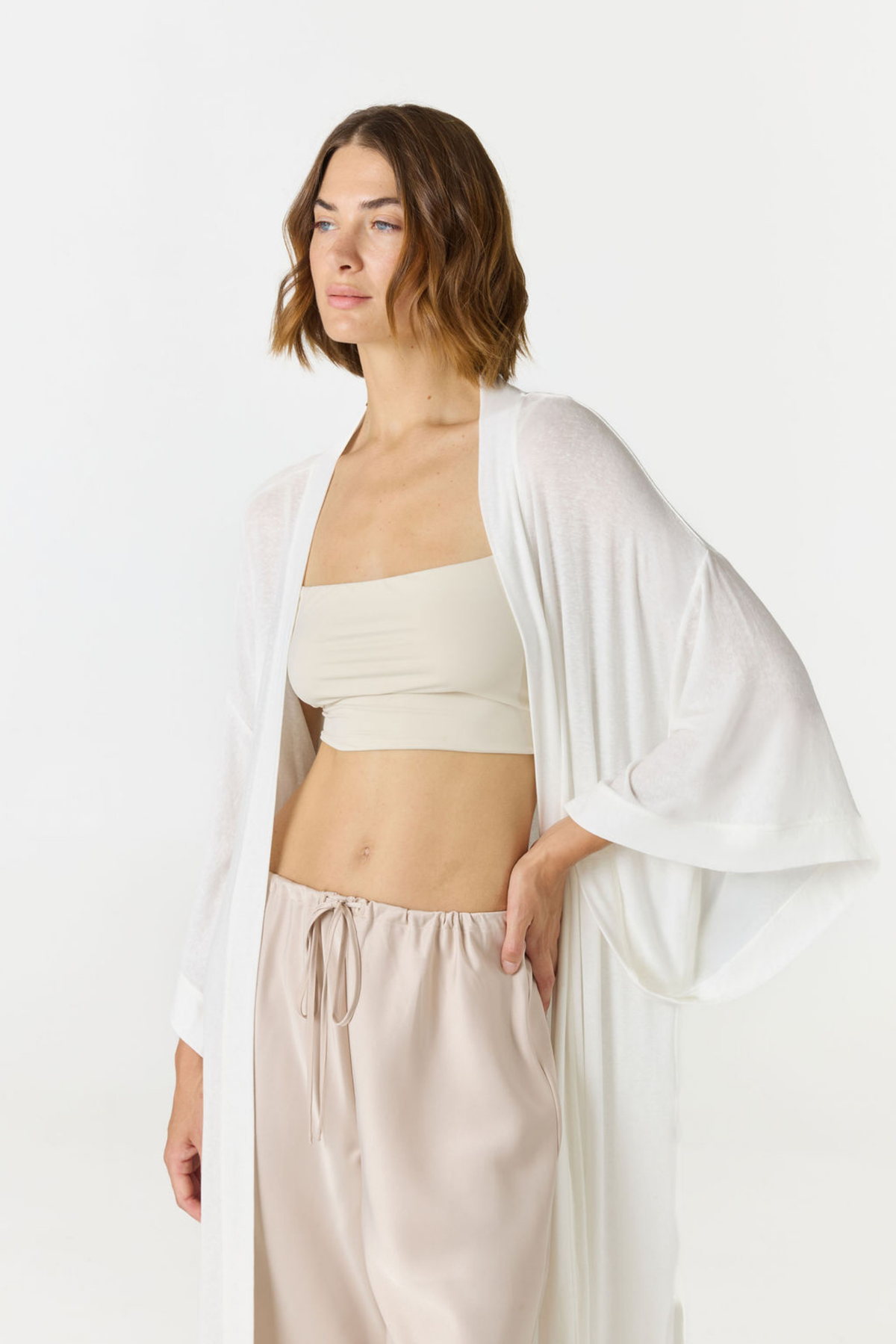 Relax in luxury with the Shura Kaftan from AOCO. This breezy, lightweight resort wear piece features an elegant, relaxed fit perfect for your next getaway.